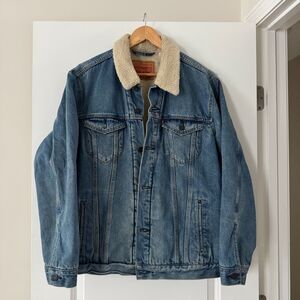 Levi’s Sherpa Lined Denim Trucker Jacket Men’s XL Light Wash Fleece Lined